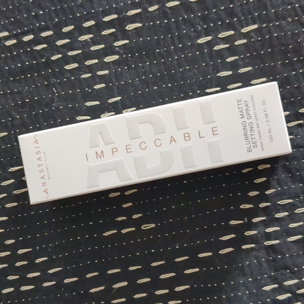 Anastasia Beverly Hills Impeccable Blurring Matte Setting Spray